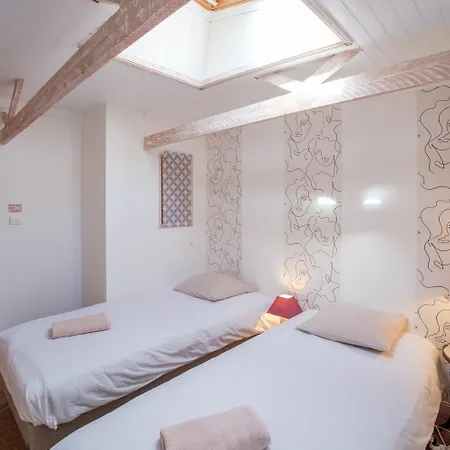 Chateau De Larunque, 15 P, Piscine Tennis - Plages 30 Mn * Saint-Laurent-de-Gosse