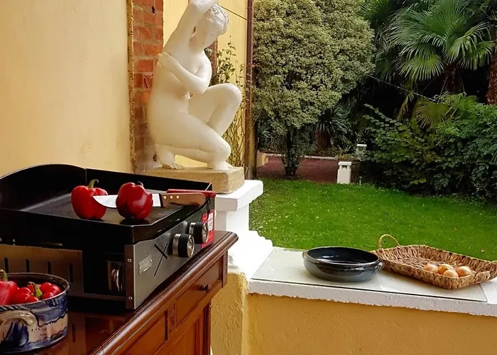 Chateau De Larunque, 15 P, Piscine Tennis - Plages 30 Mn *